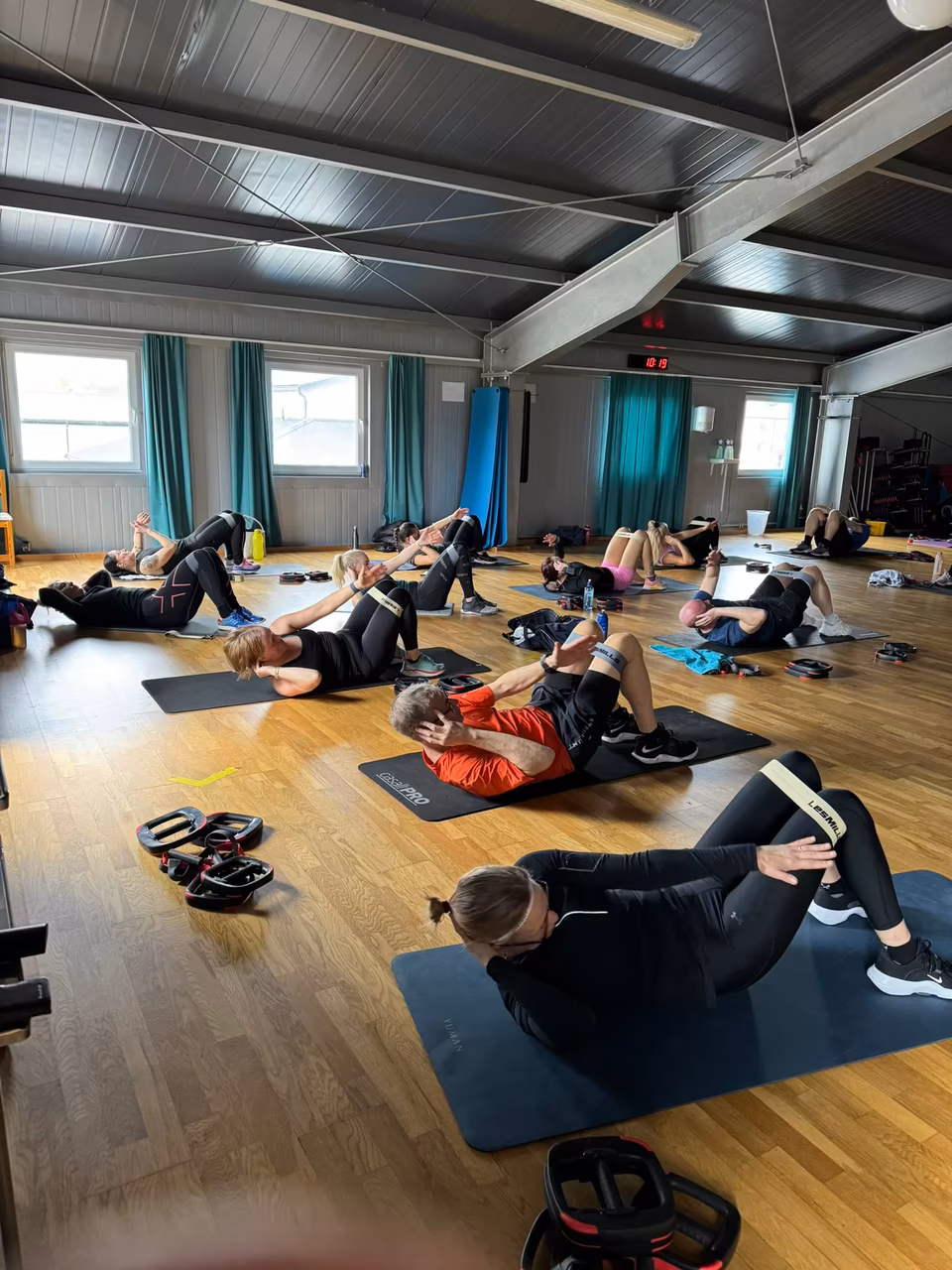 LES MILLS SHAPES